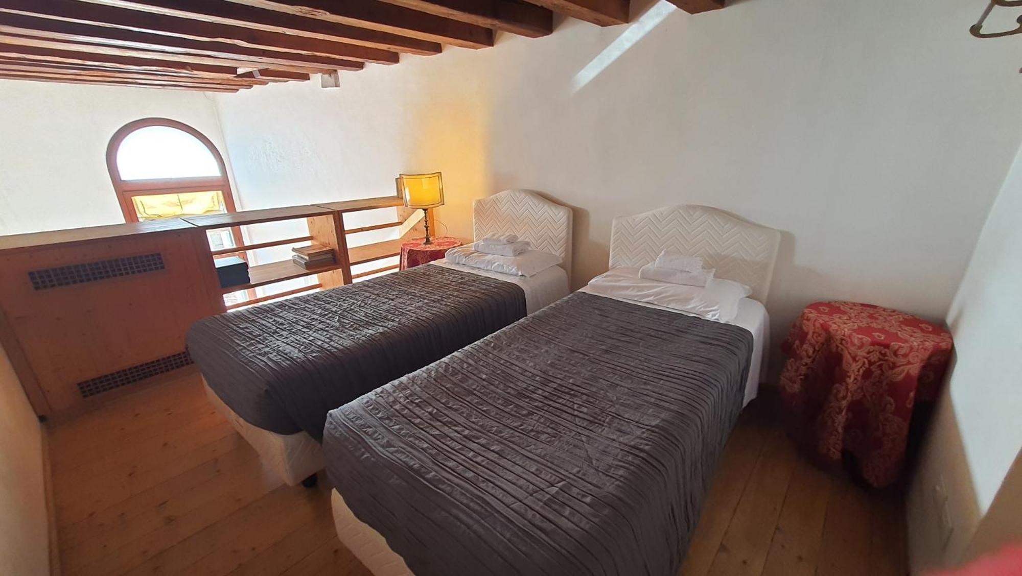 Palazzo Contarini Della Porta Di Ferro Aparthotel Veneţia Exterior foto