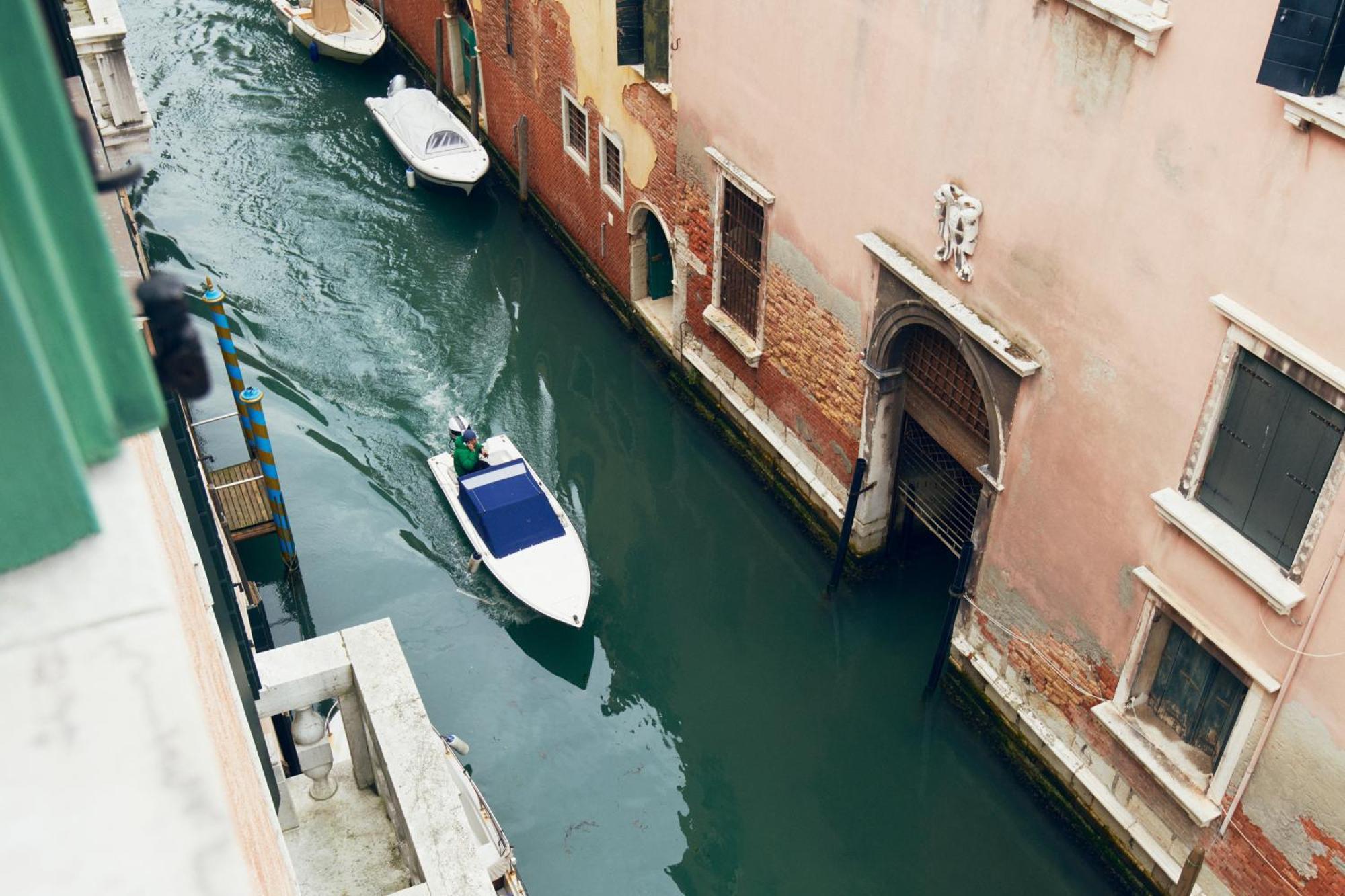 Palazzo Contarini Della Porta Di Ferro Aparthotel Veneţia Exterior foto